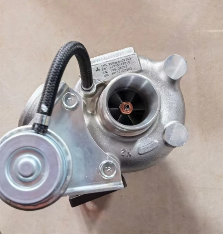 V3307 Tractortd04l409tk3 Kubota Turbocompressor 49177-03230 1J770-17013 49177-03232